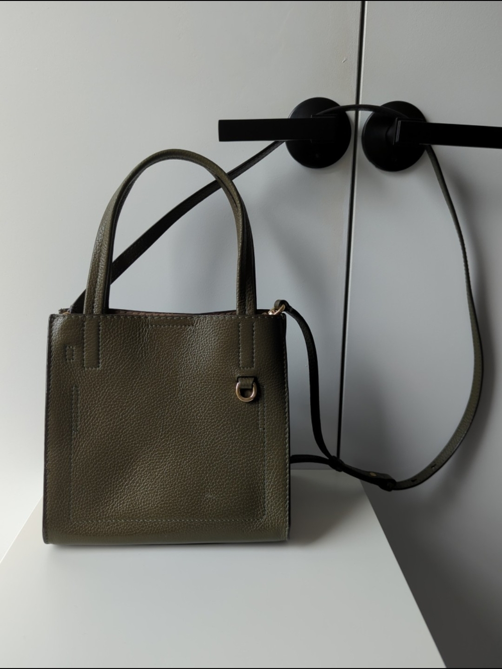 Banana Republic Olive Green Leather Tote Handbag with Adjustable Strap